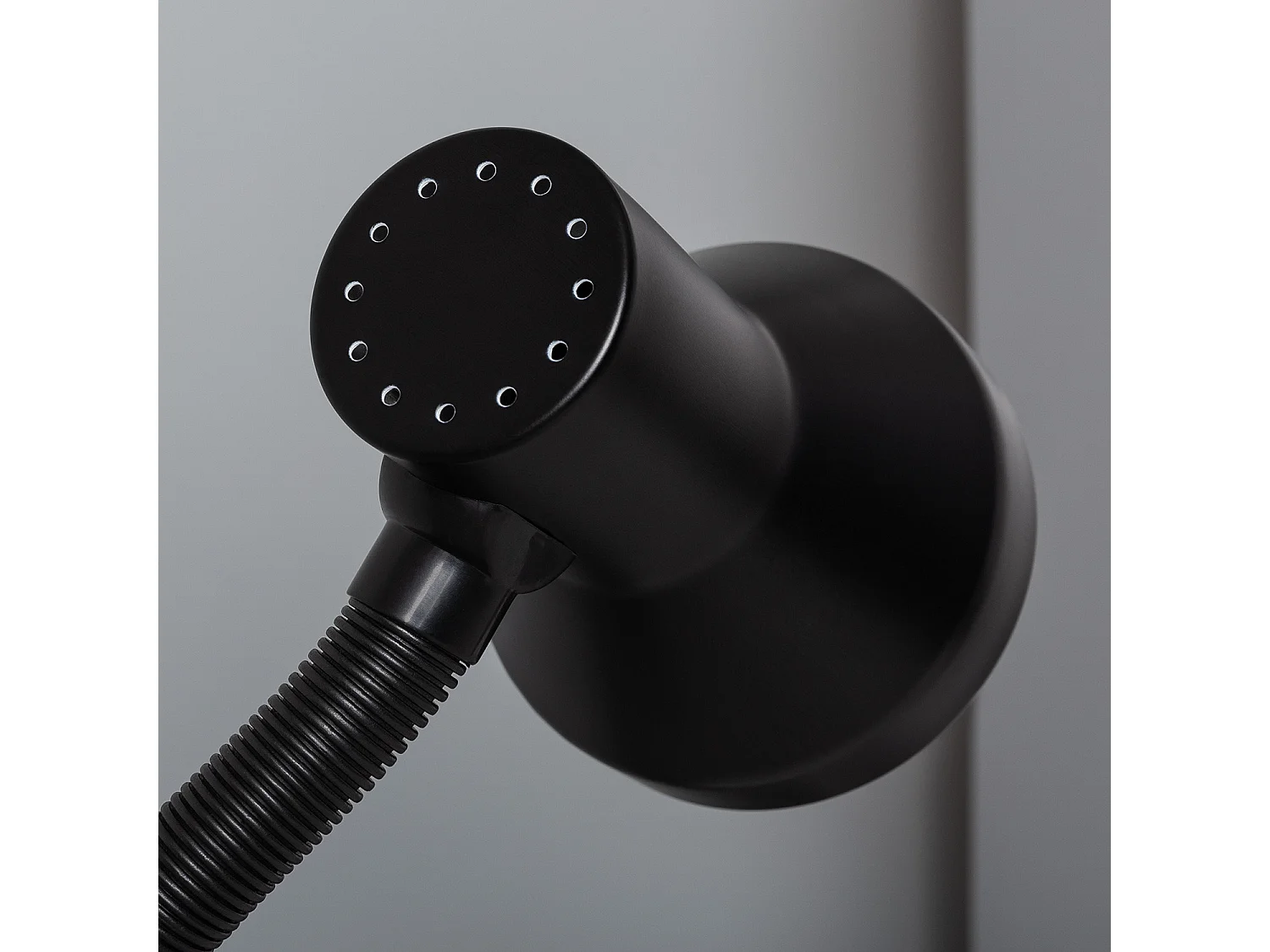 Lámpara Flexo Escritorio de Metal con Pinza Eret Negro
