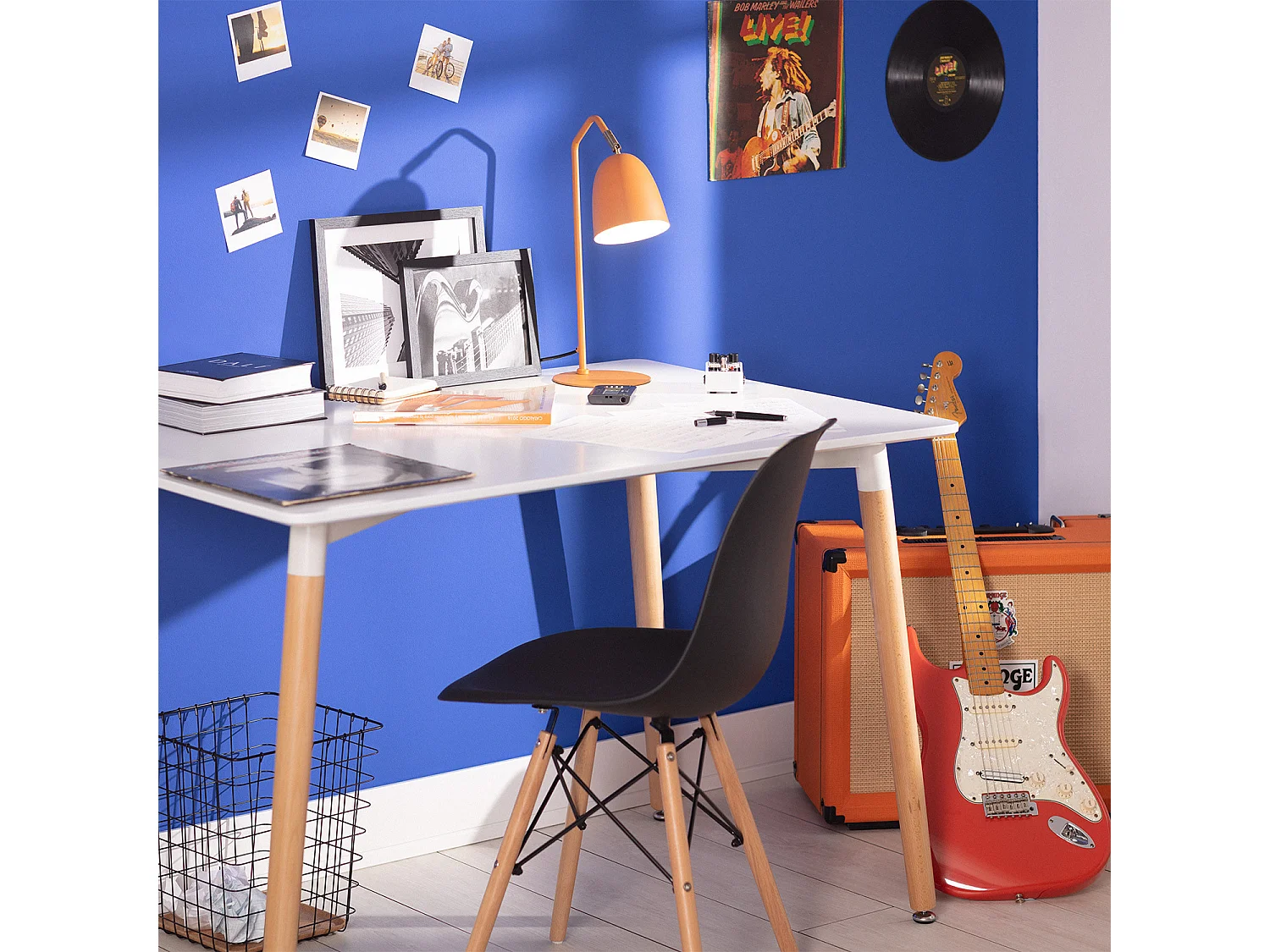 Lámpara Flexo Escritorio de Metal Areso Naranja Azafrán