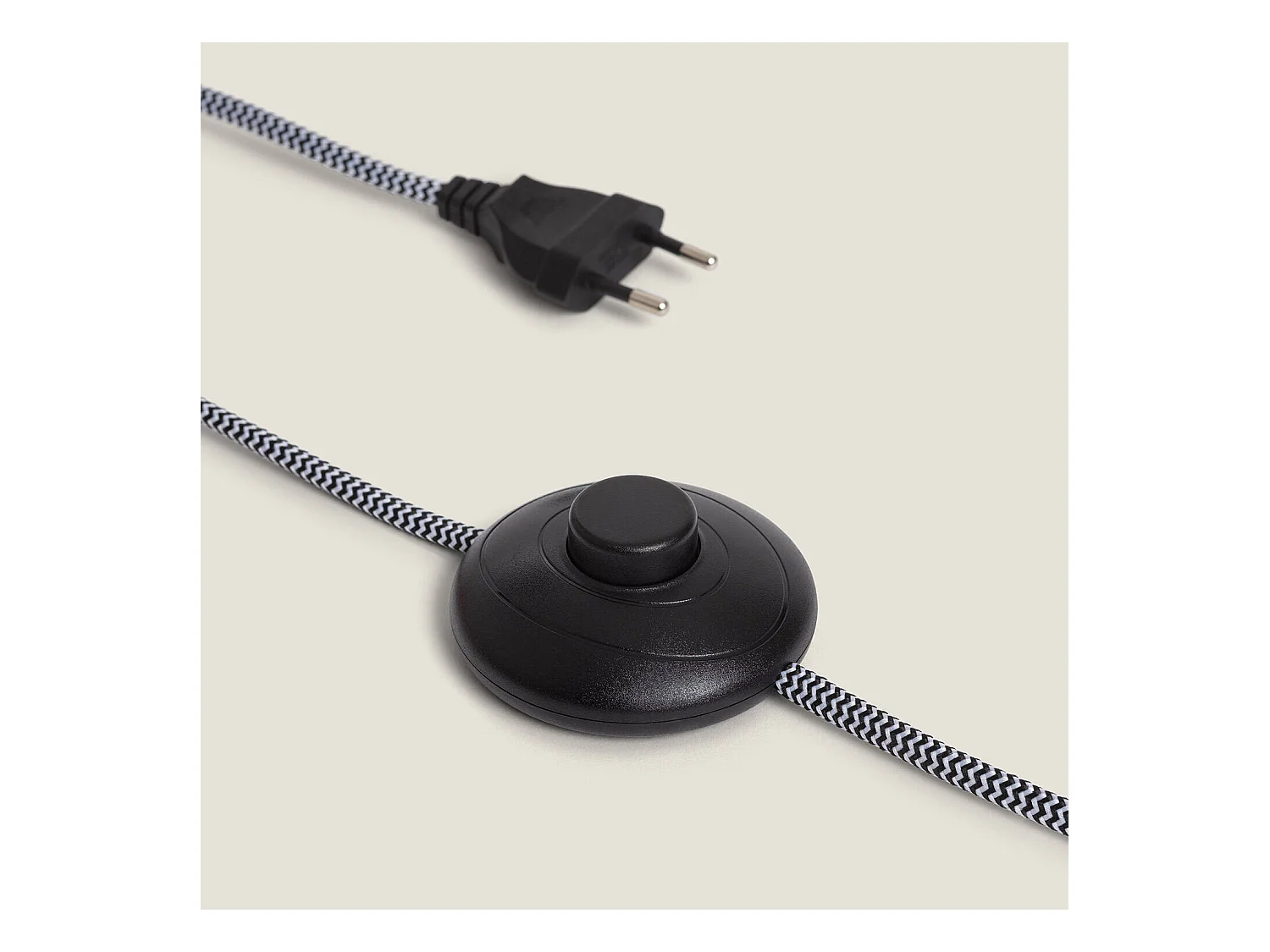 Lámpara de Pie Sahani Mostaza