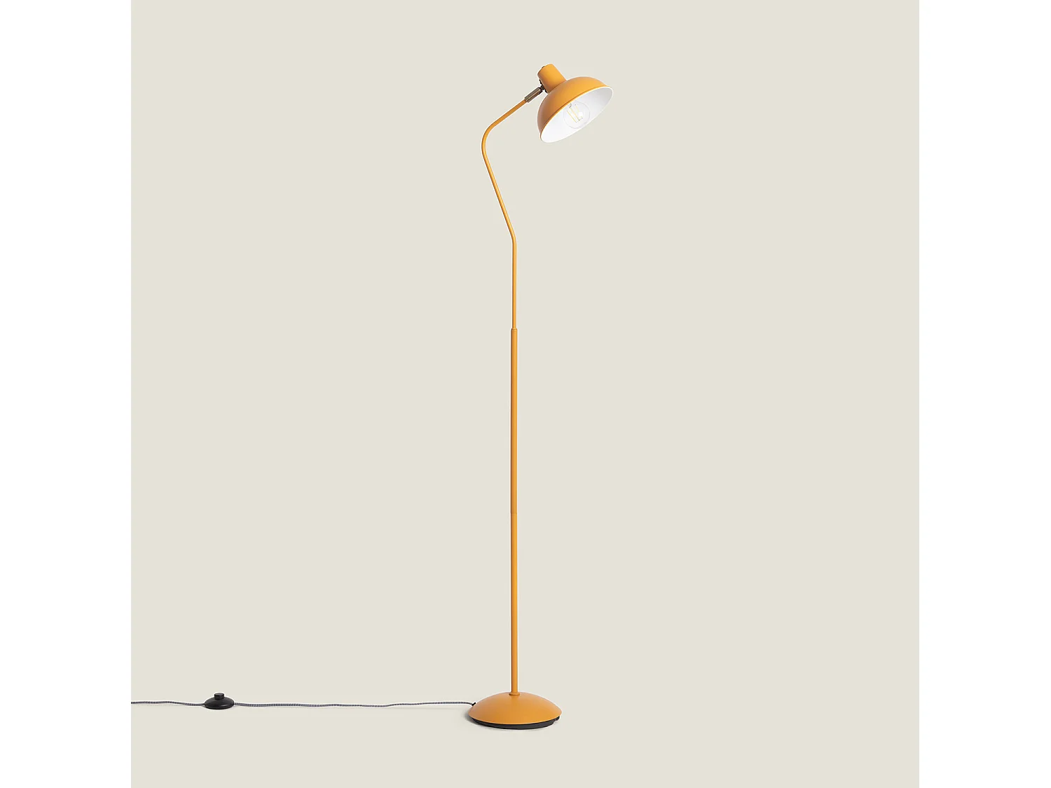 Lampada da Terra Sahani Senape