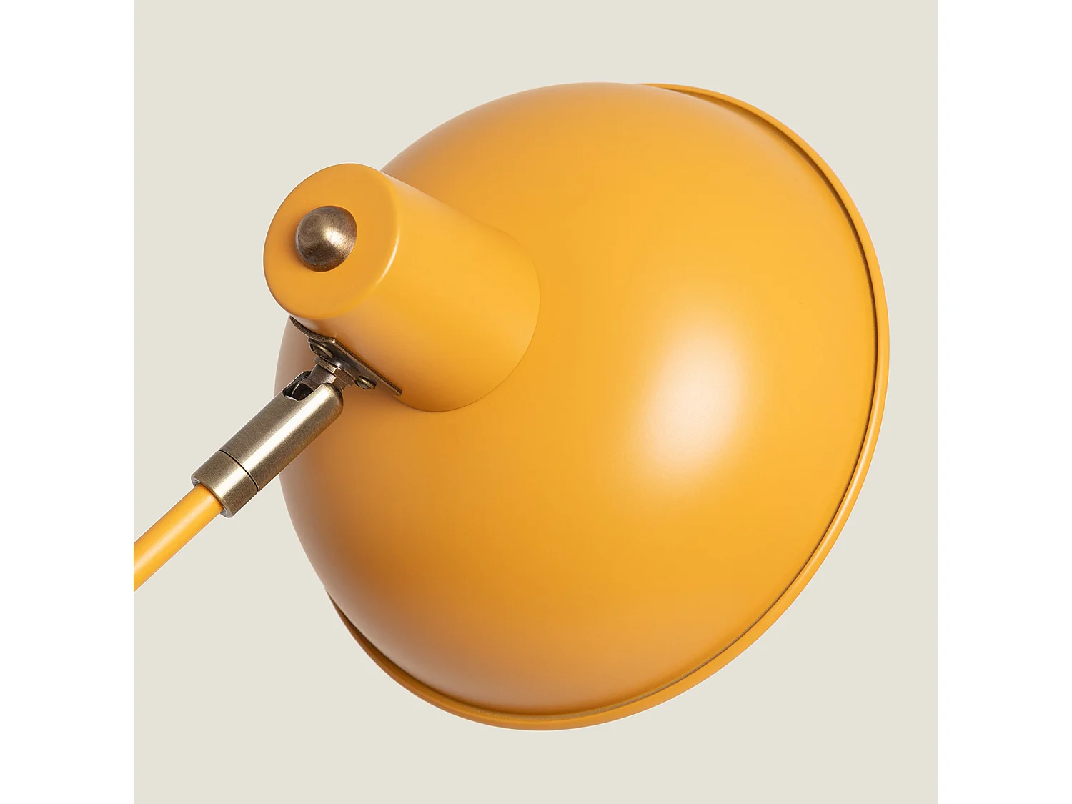 Lampada da Terra Sahani Senape