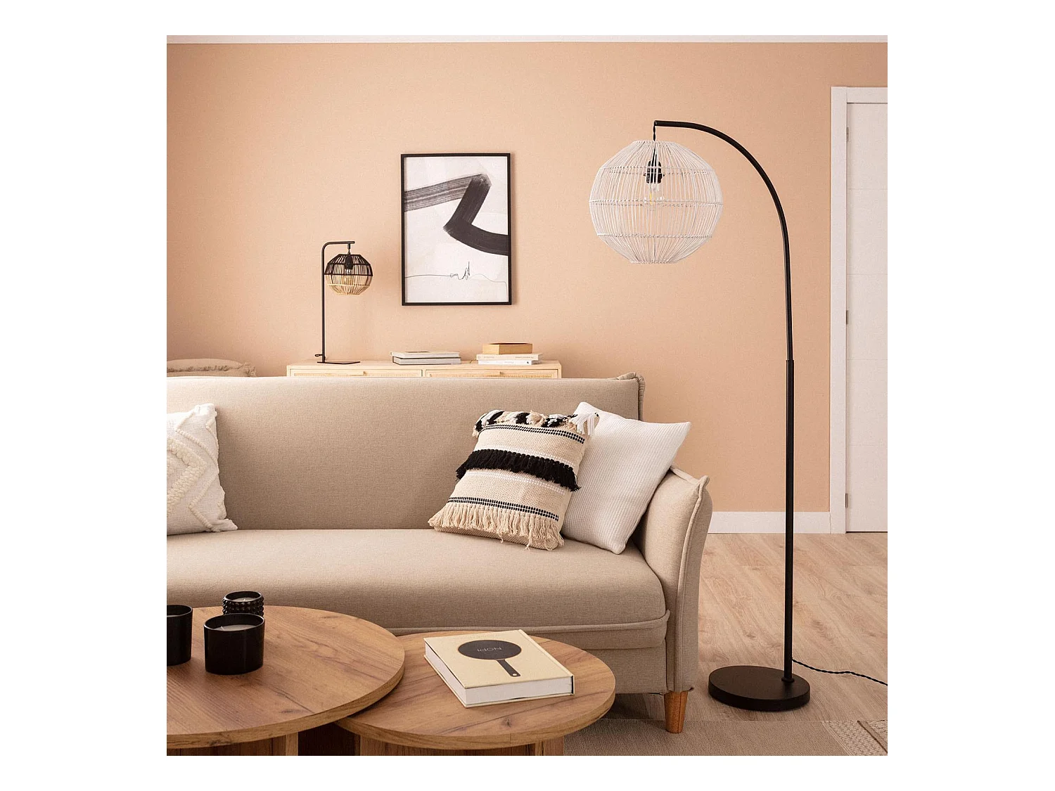 Lámpara de Pie Ratán Kithnos Negro