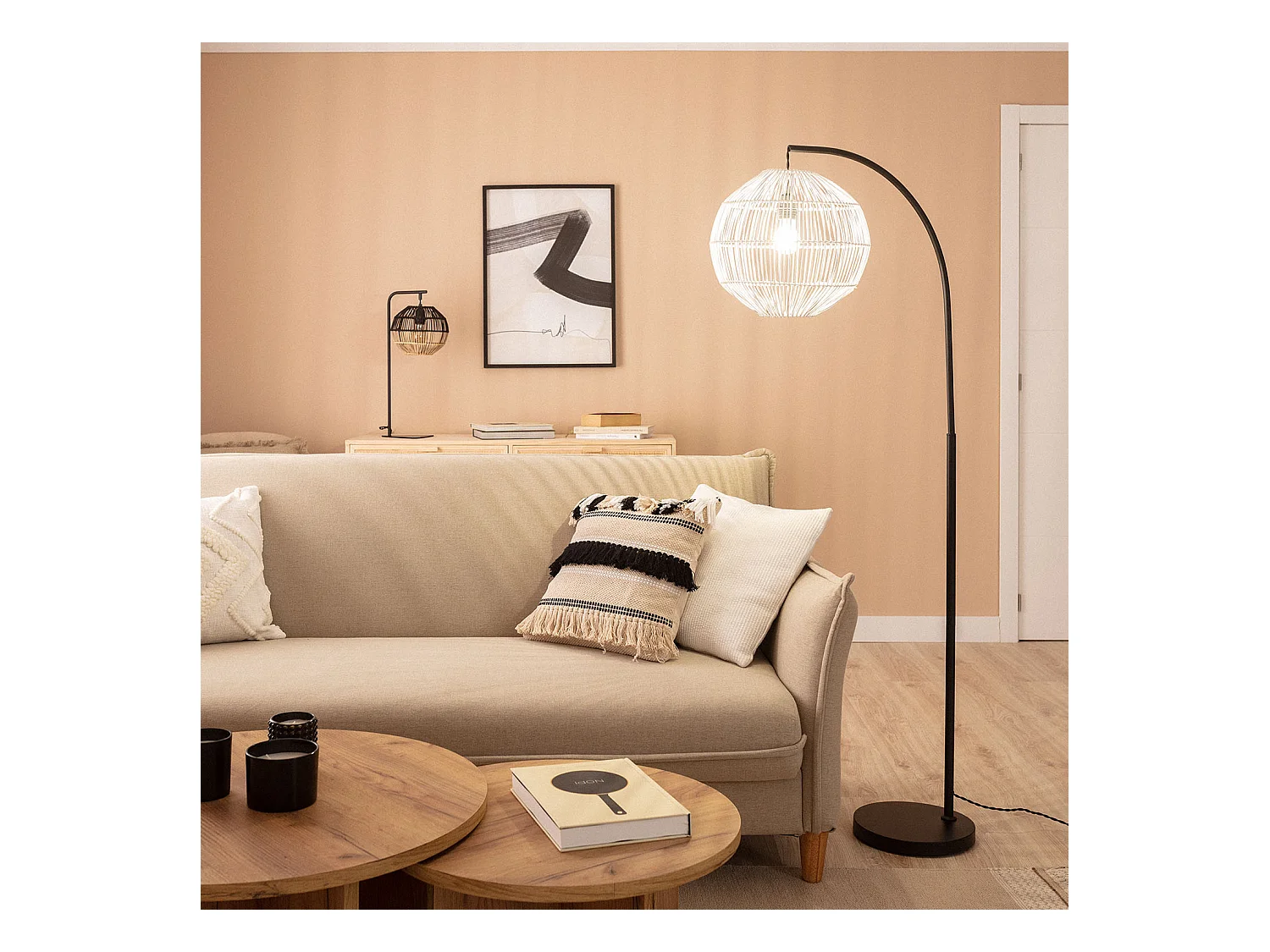 Lámpara de Pie Ratán Kithnos Negro