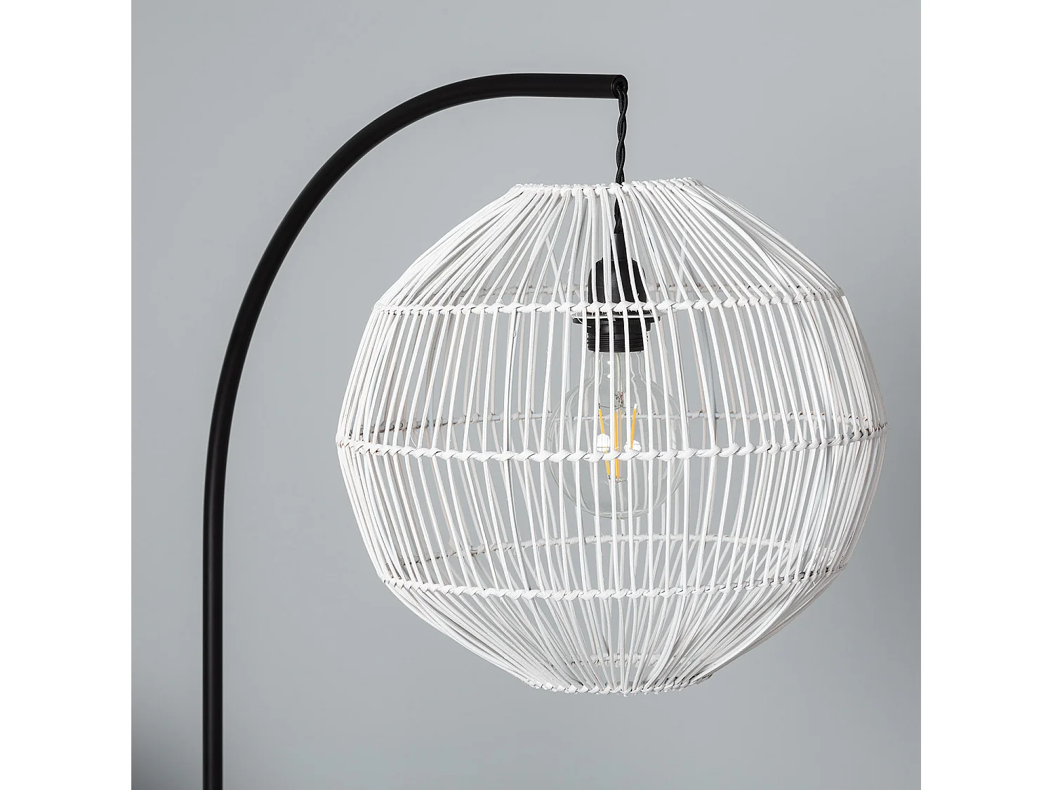 Lampadaire Rotin Kithnos Noir