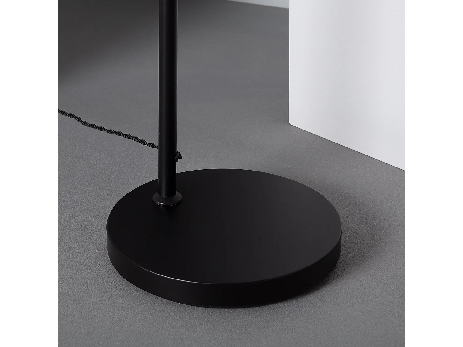 Lampadaire Rotin Kithnos Noir