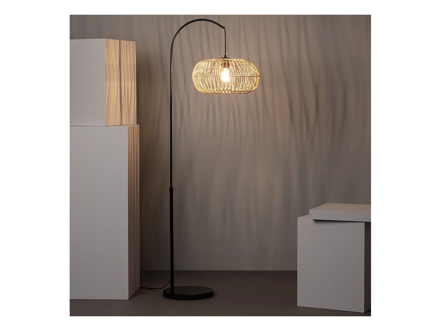 Lampadaire Rotin Arawa Lebrel Naturel