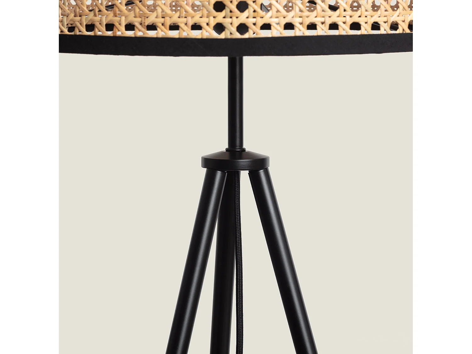 Lampada da Terra Rattan Huela Naturale