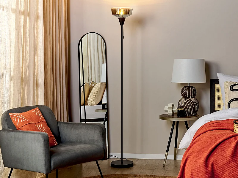 Stehlampe aus Rauchglas und Eisen schwarz / silber 175 cm hoch modern Talparo