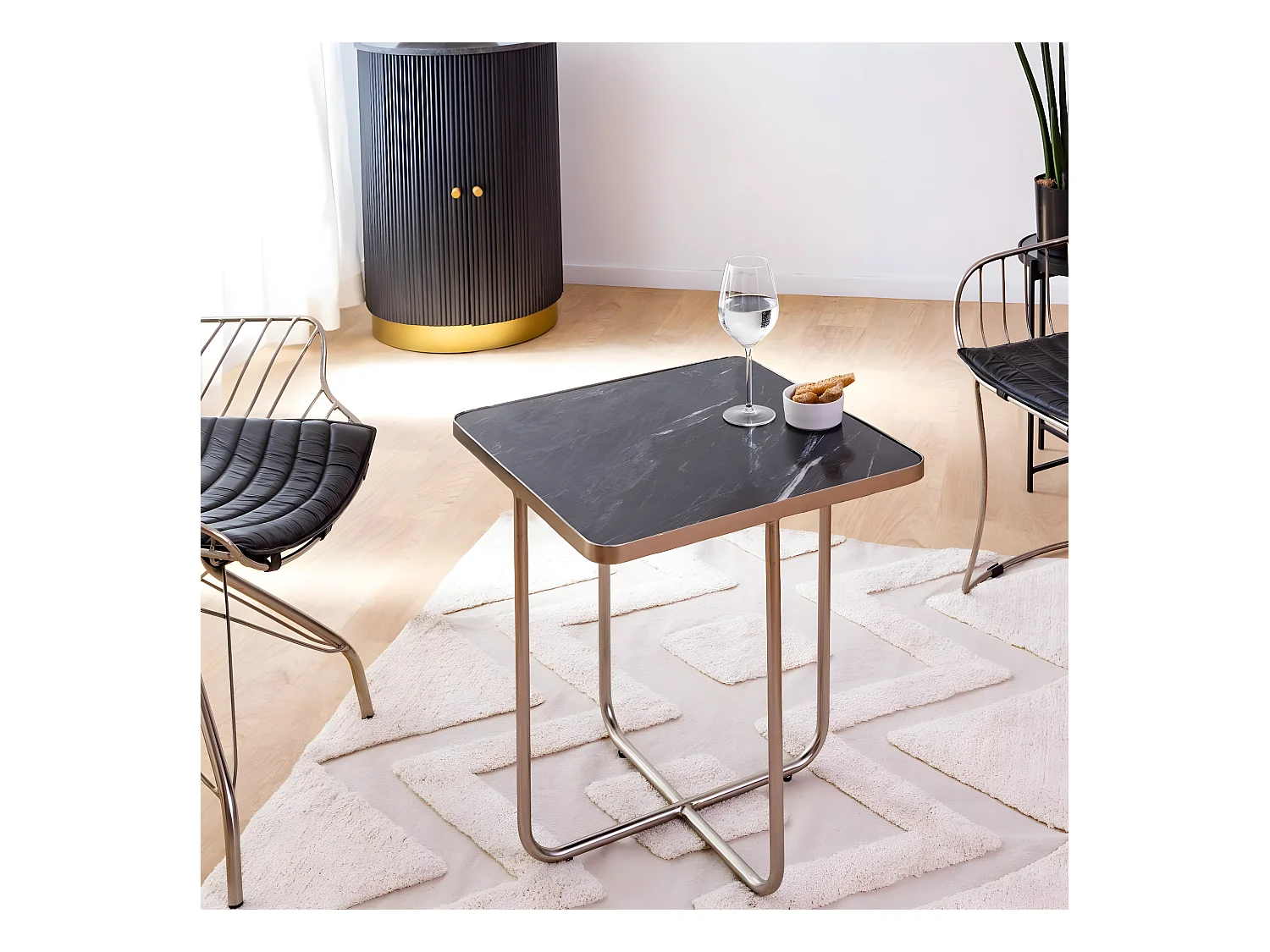 Bout de canape en marbre et métal Charlize