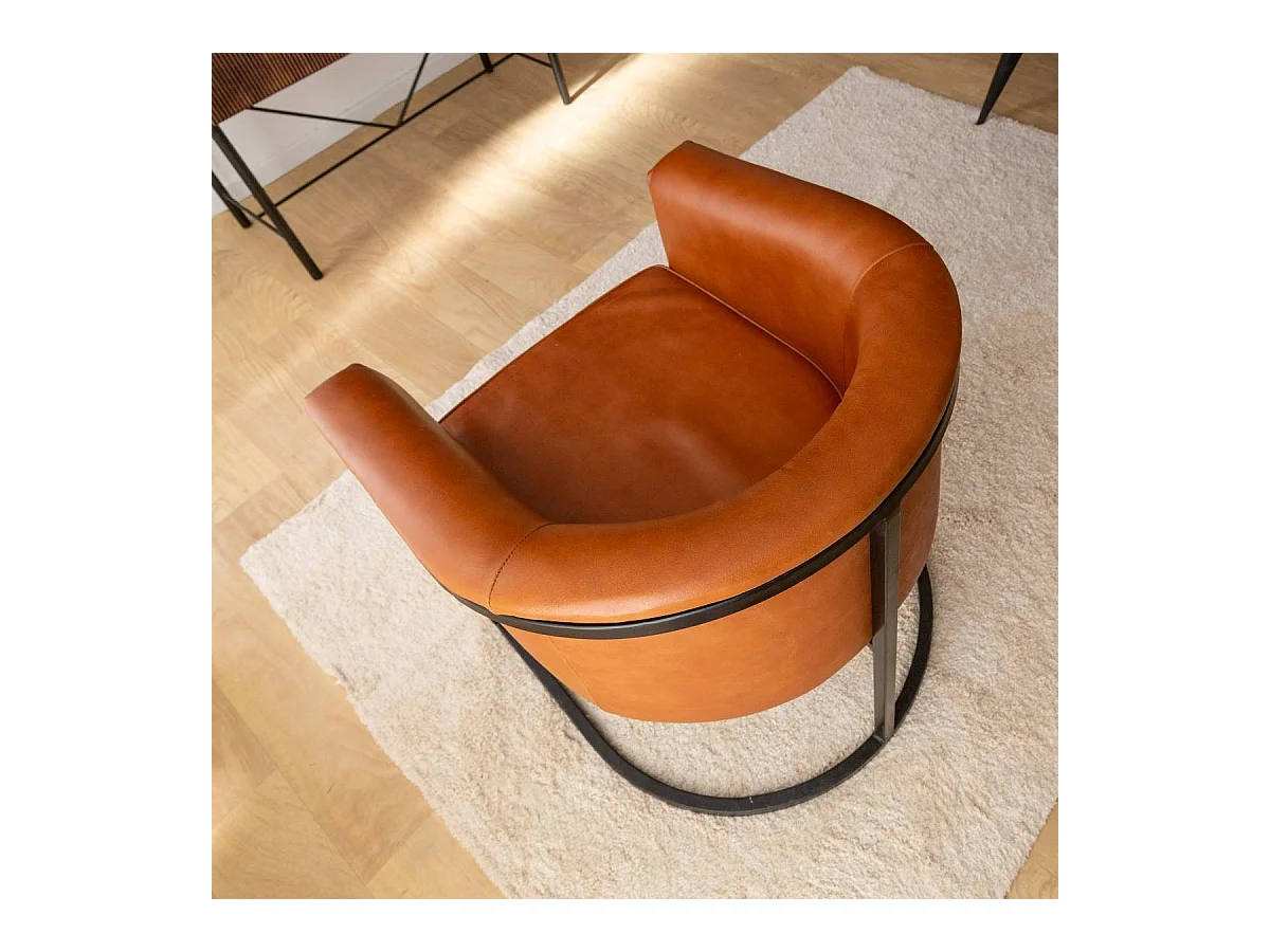 Fauteuil en cuir marron et métal Sacha