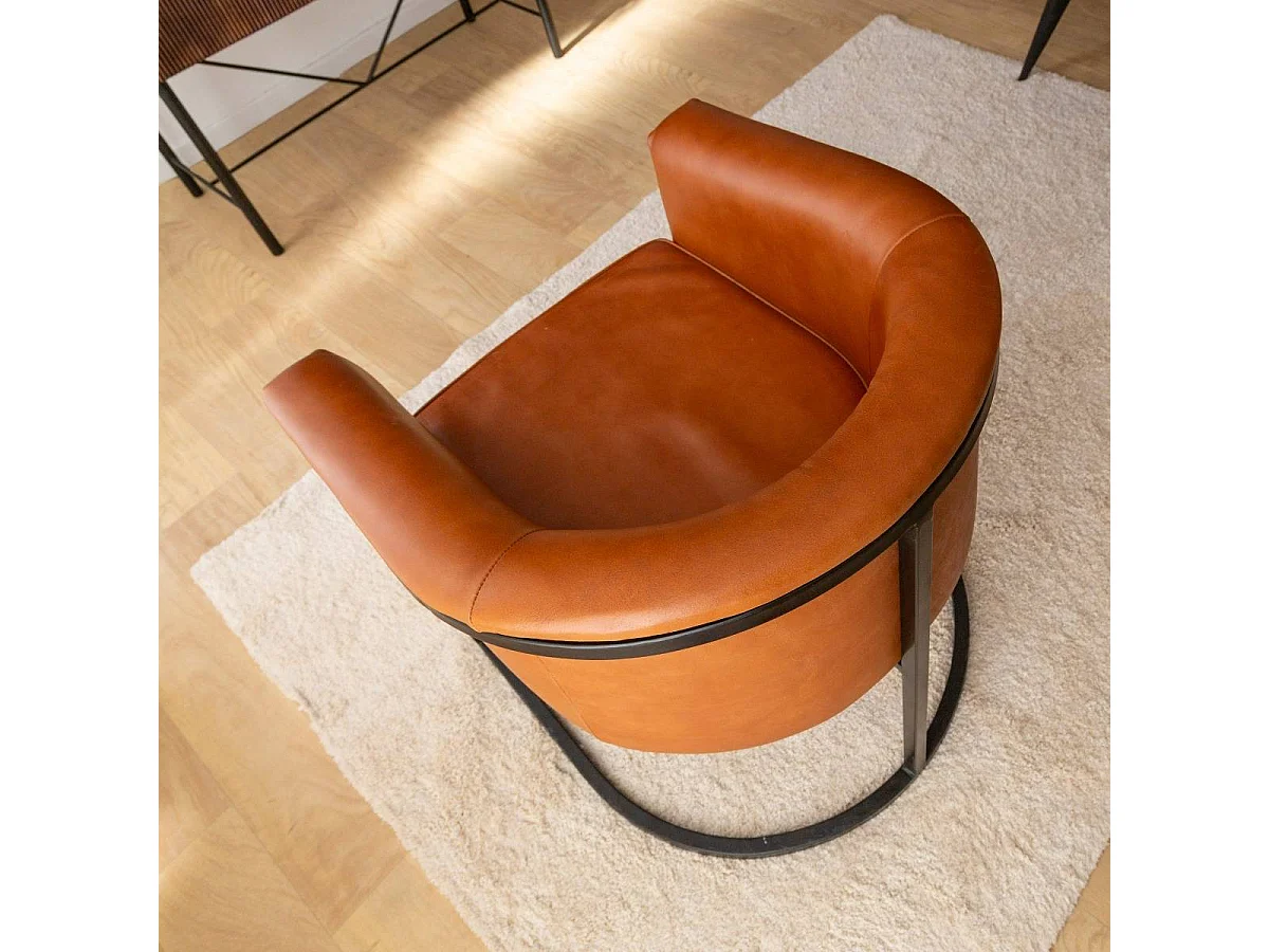 Fauteuil en cuir marron et métal Sacha