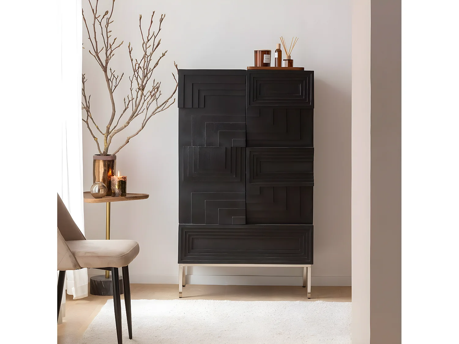 Buffet haut en bois de manguier noir Tristan