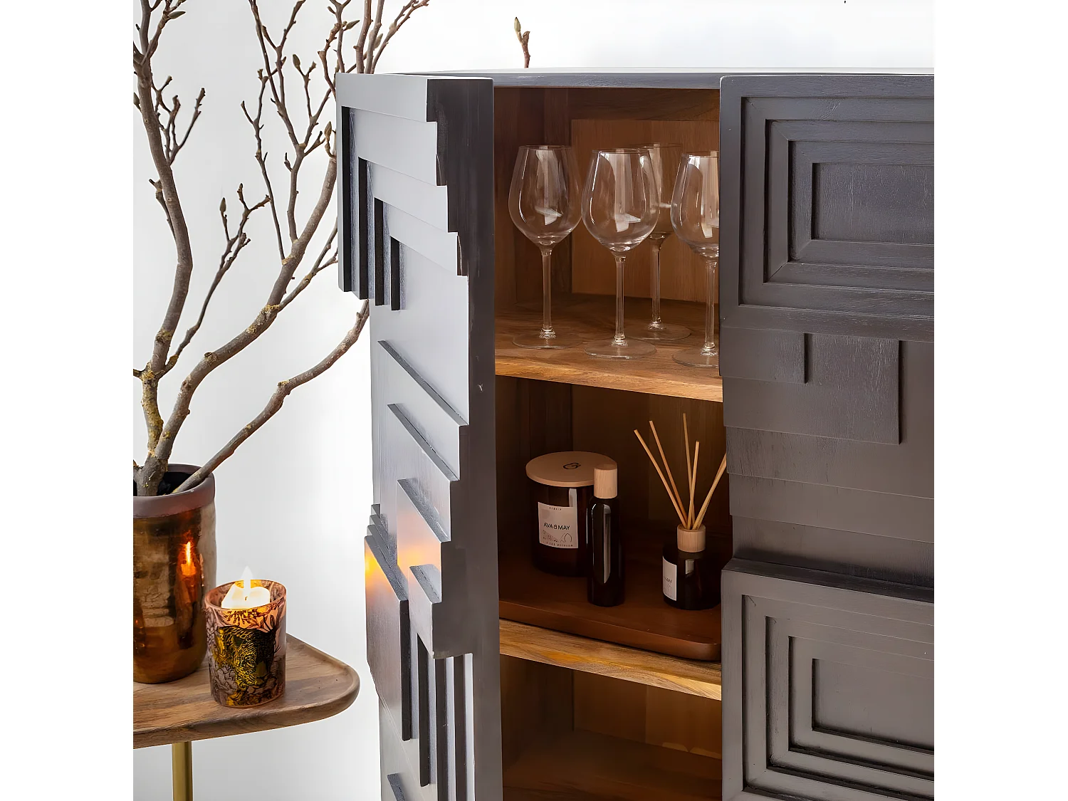 Buffet haut en bois de manguier noir Tristan