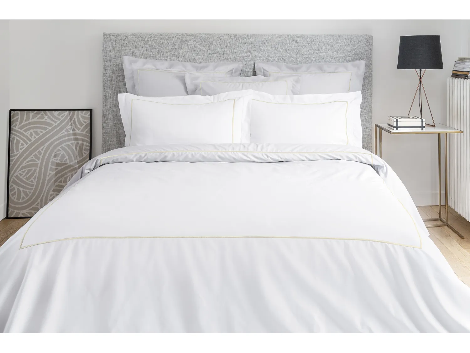 Parure de lit percale  80 fils/cm² - Housse de couette 240 x 260 cm + 2 taies d'oreiller  - Blanc bourdon beige - CHARMY de PALACIO