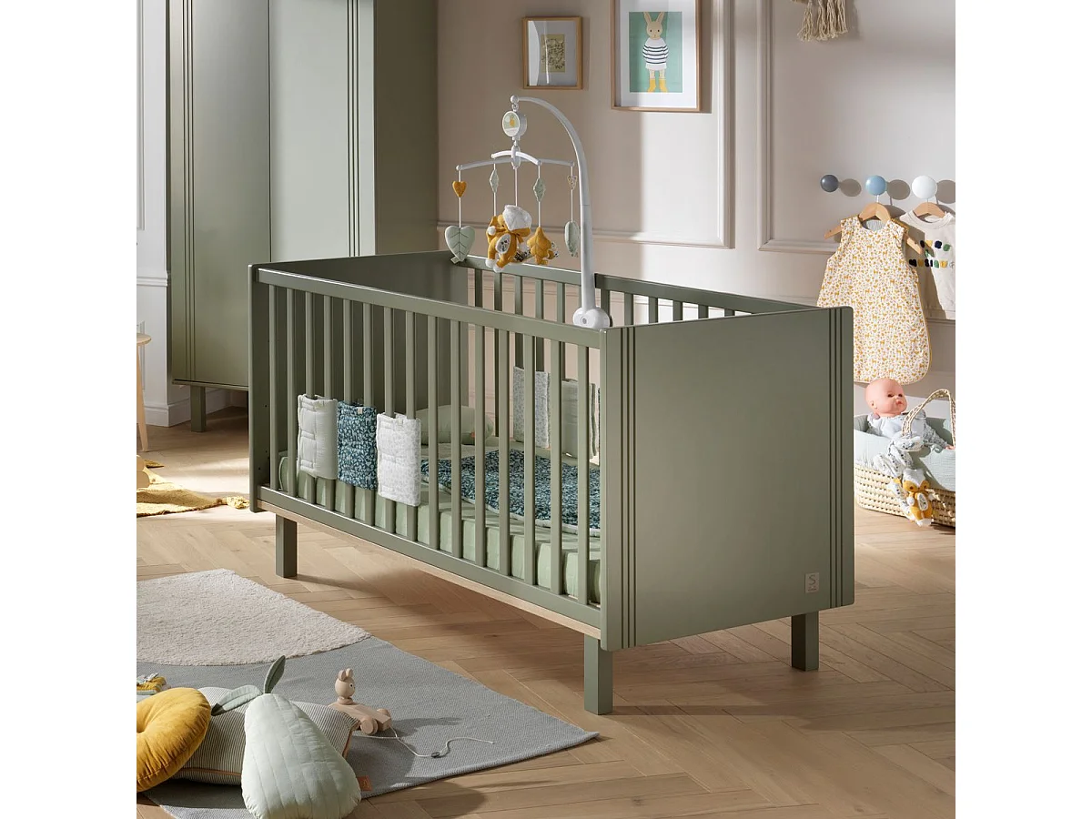 Cuna de 140x70cm con barrotes y ranuras