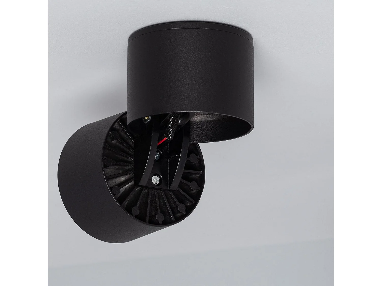 Applique LED 7W Alluminio Circolare Nero New Onuba 2700K Bianco Caldo