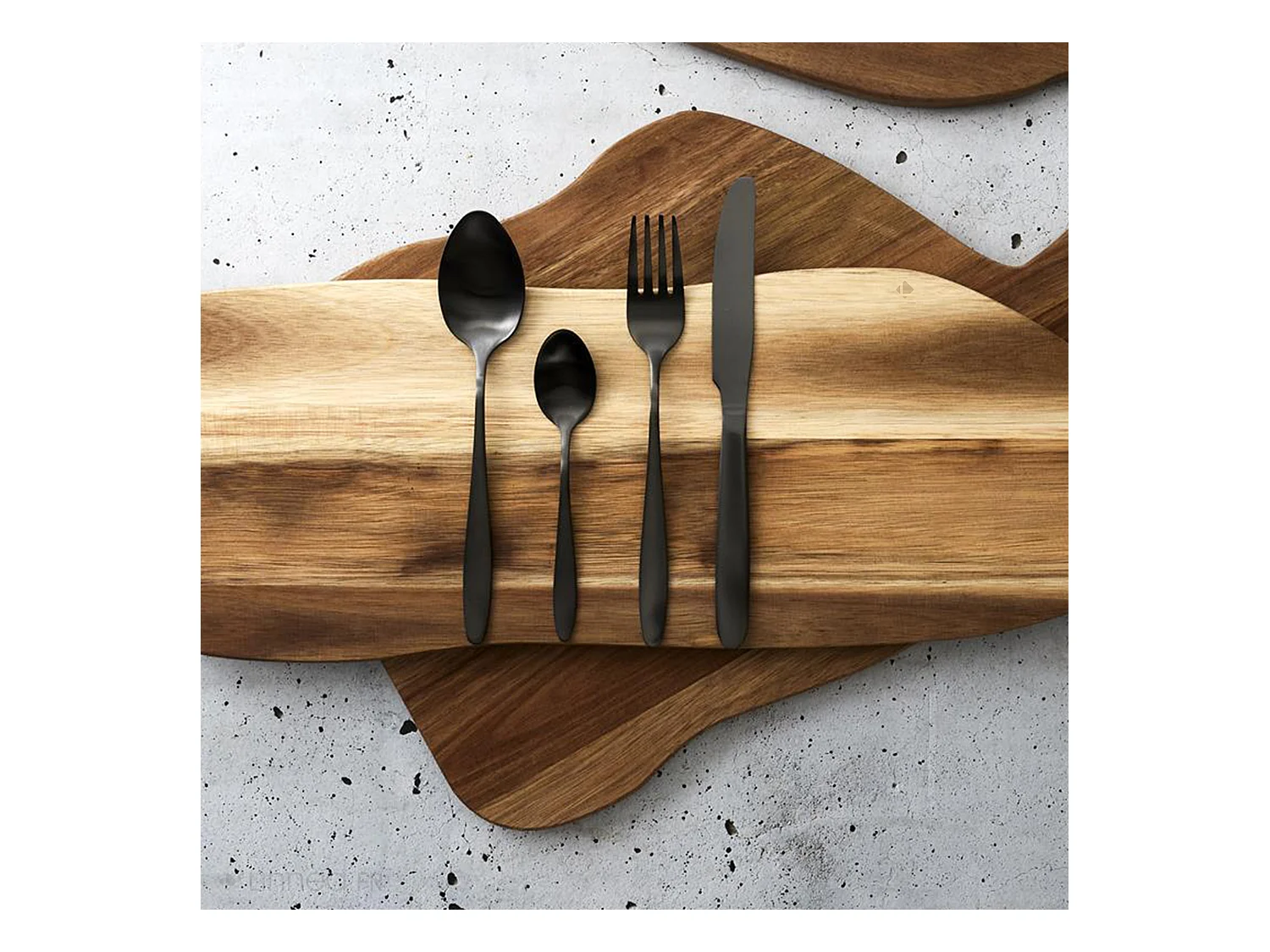 Ménagère 16 couverts BLAKO noir