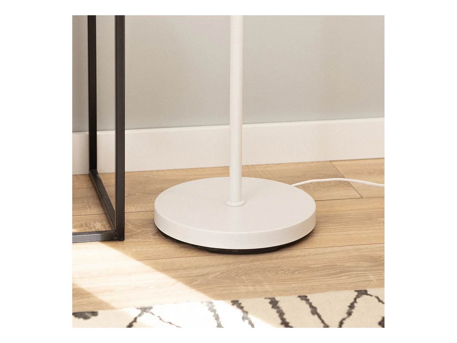 Lampada da Terra in Metallo Wi-Fi Regolabile Silinda Bianco