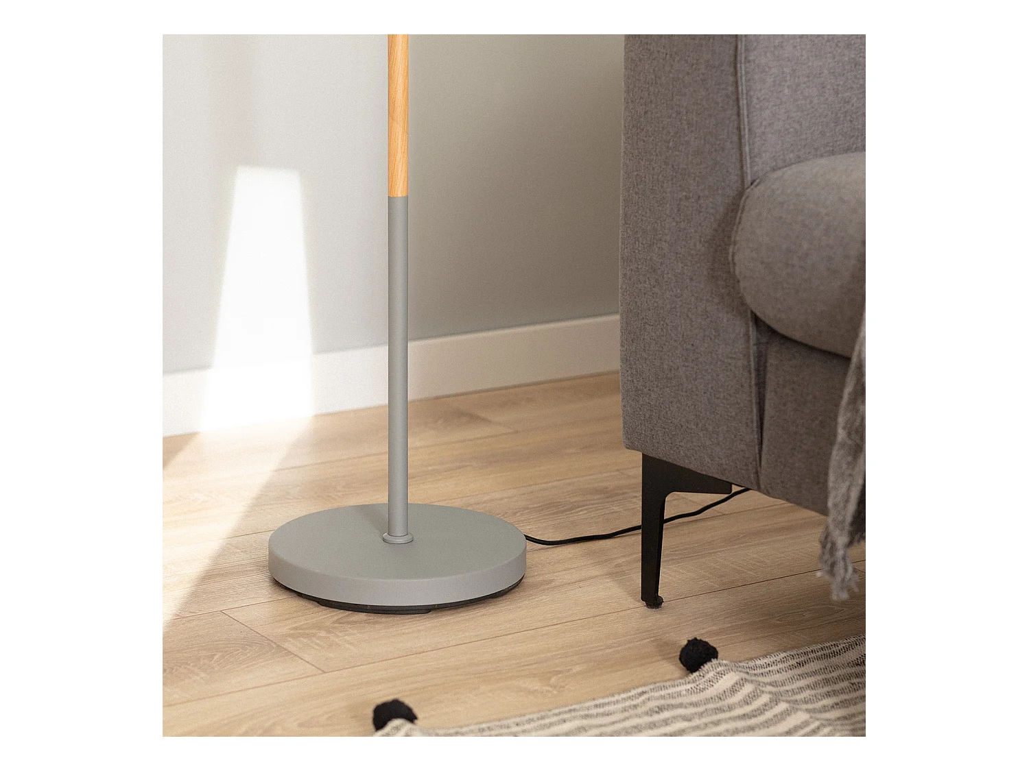 Lámpara de Pie Silinda Gris