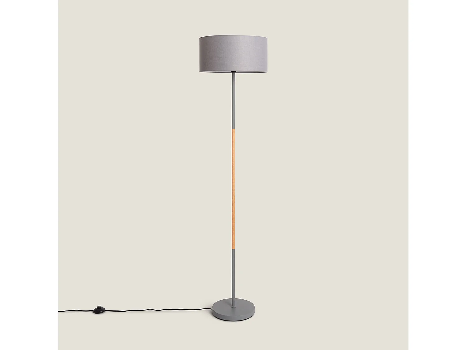 Lámpara de Pie Silinda