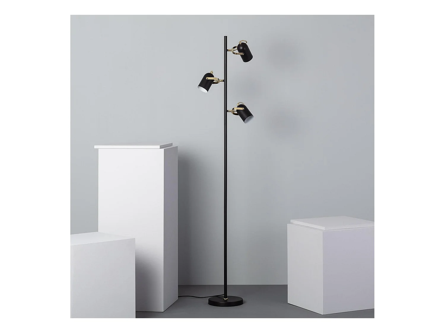 Lámpara de Pie Cano 3 Focos Negro