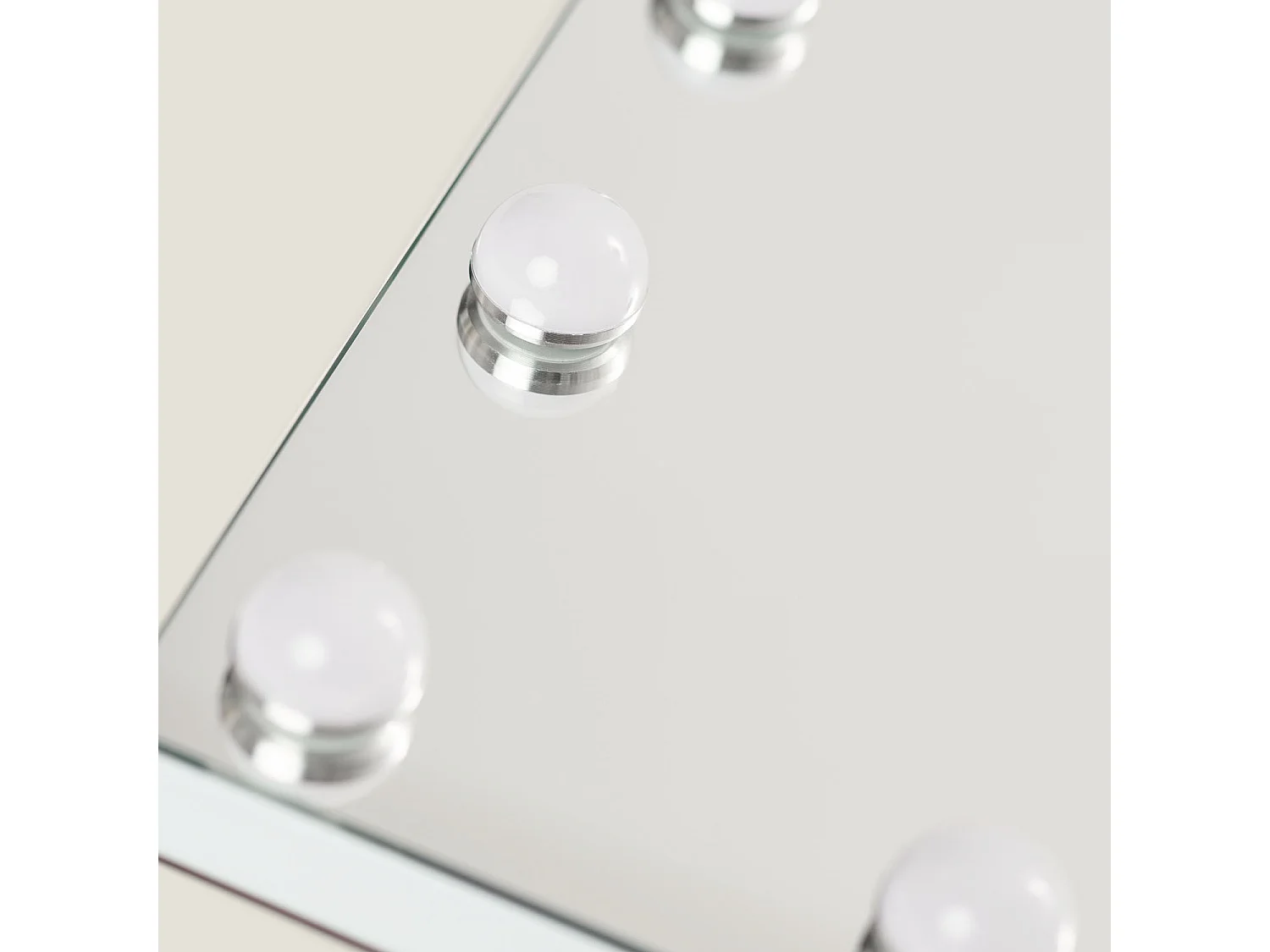 Miroir Salle de Bain avec Éclairage LED Essauira 70x50cm Sélectionnable (chaud-neutre-froid)