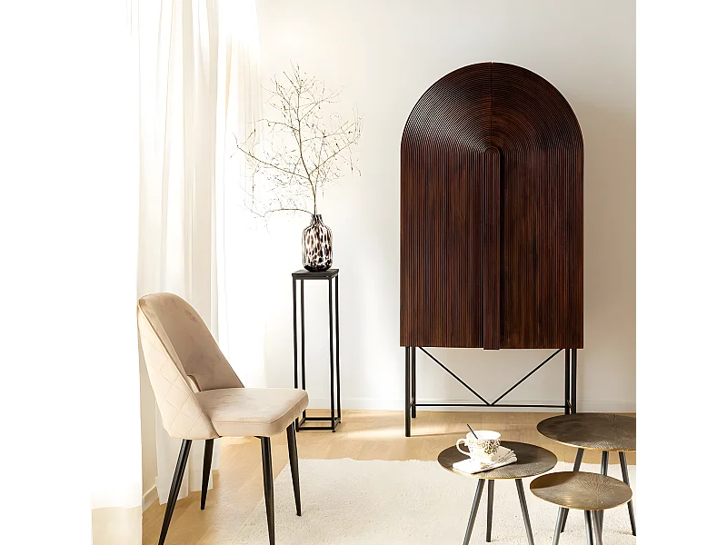 Armoire arrondie en bois de manguier Julio