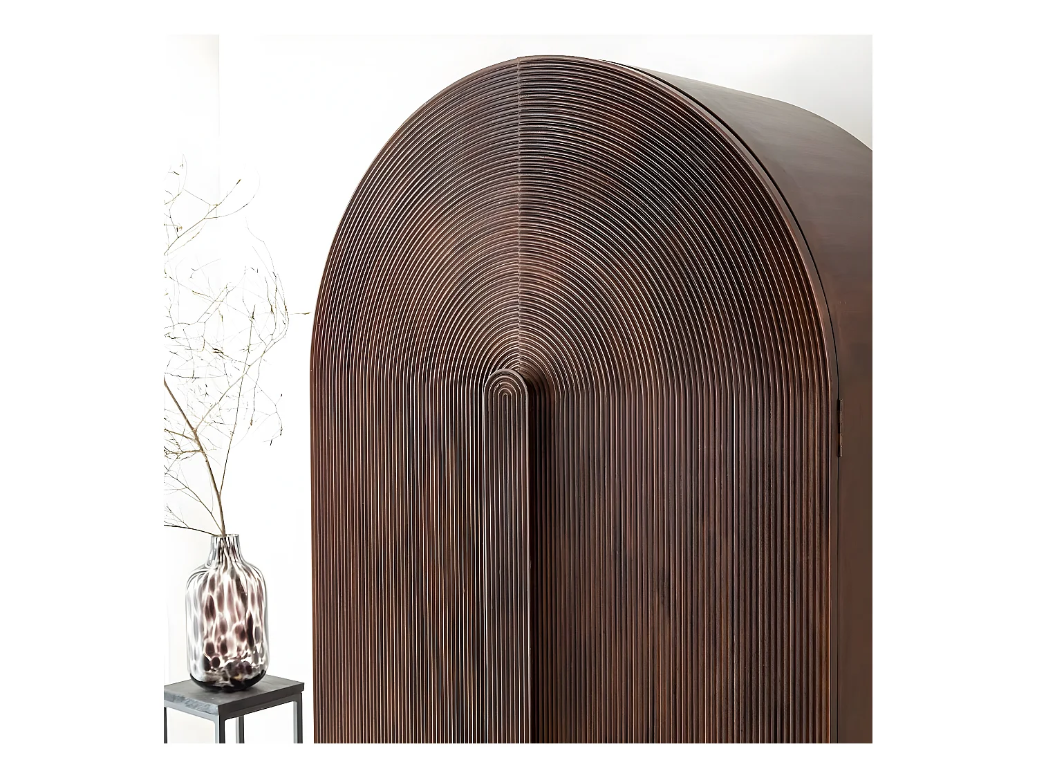 Armoire arrondie en bois de manguier Julio