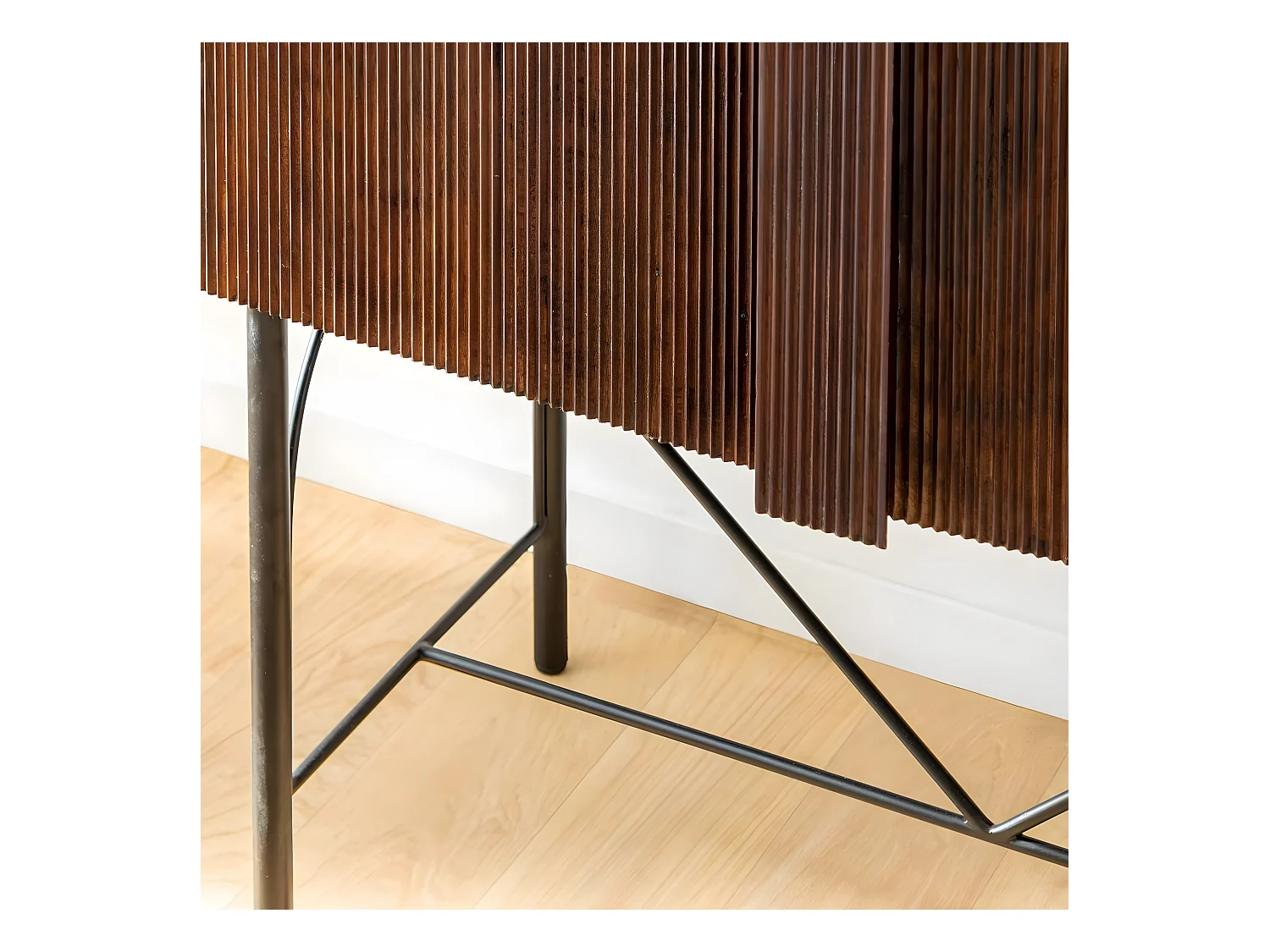 Armoire arrondie en bois de manguier Julio