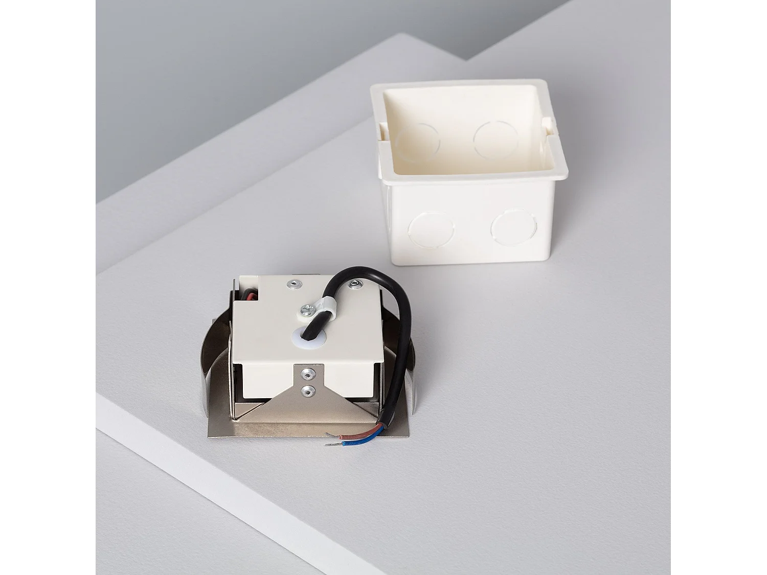 Balise Murale LED Encastrable 1.5W Larry Finition Acier  4000K Blanc neutre