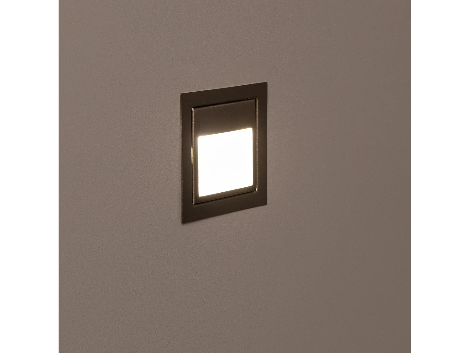 Balise Murale LED Encastrable 1.5W Larry Finition Acier  3000K Blanc chaud