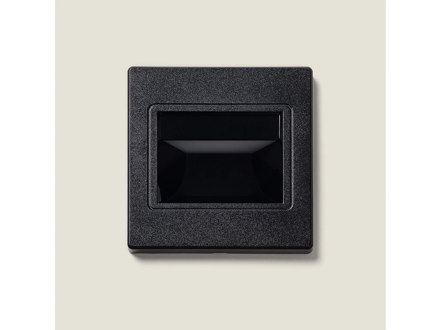 Balise LED 1.5W Encastrable au Mur Randy Noire 3000K Blanc chaud