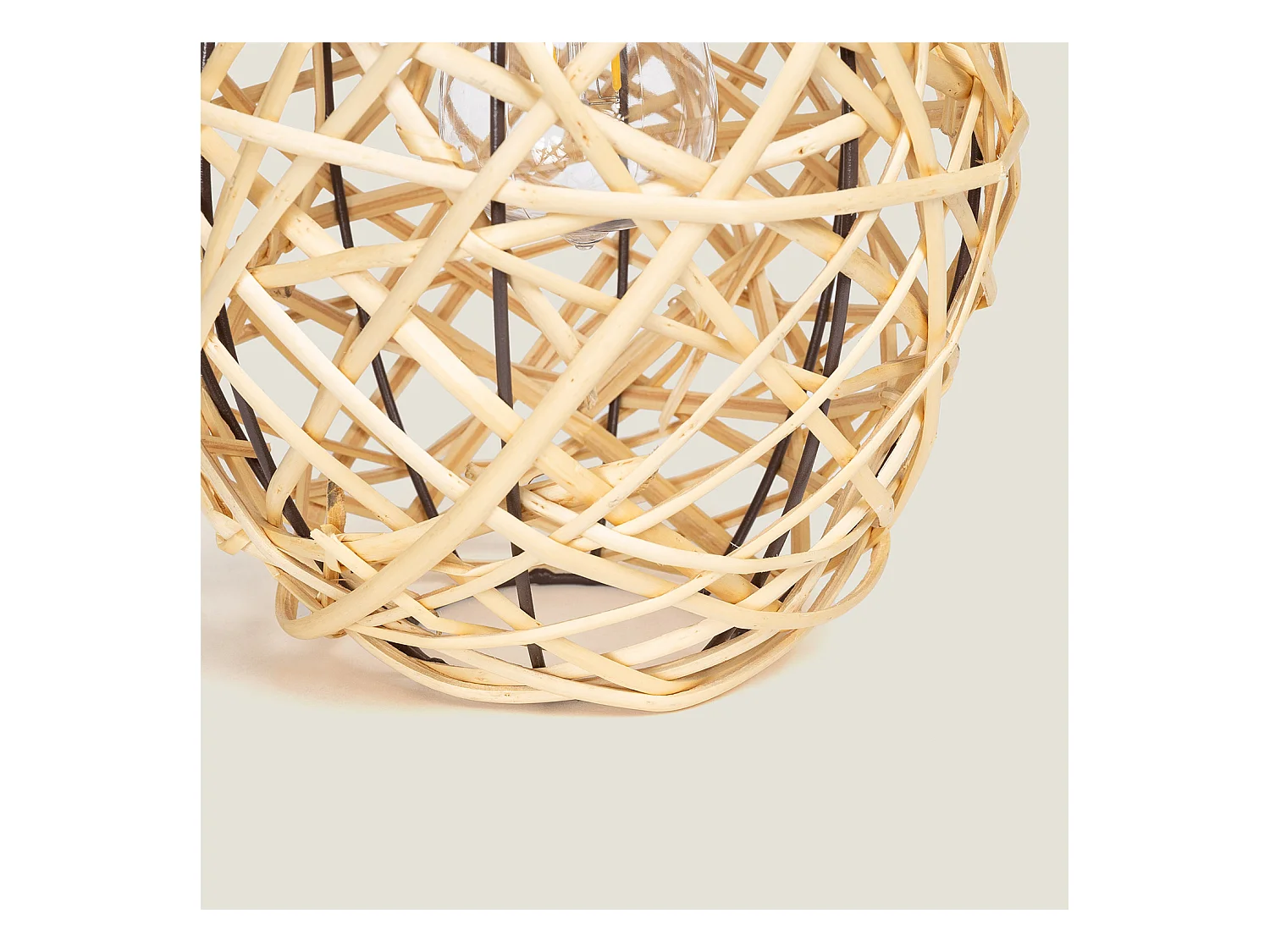 Lampada da Tavolo LED Solare per Esterno in Rattan Baihar Naturale