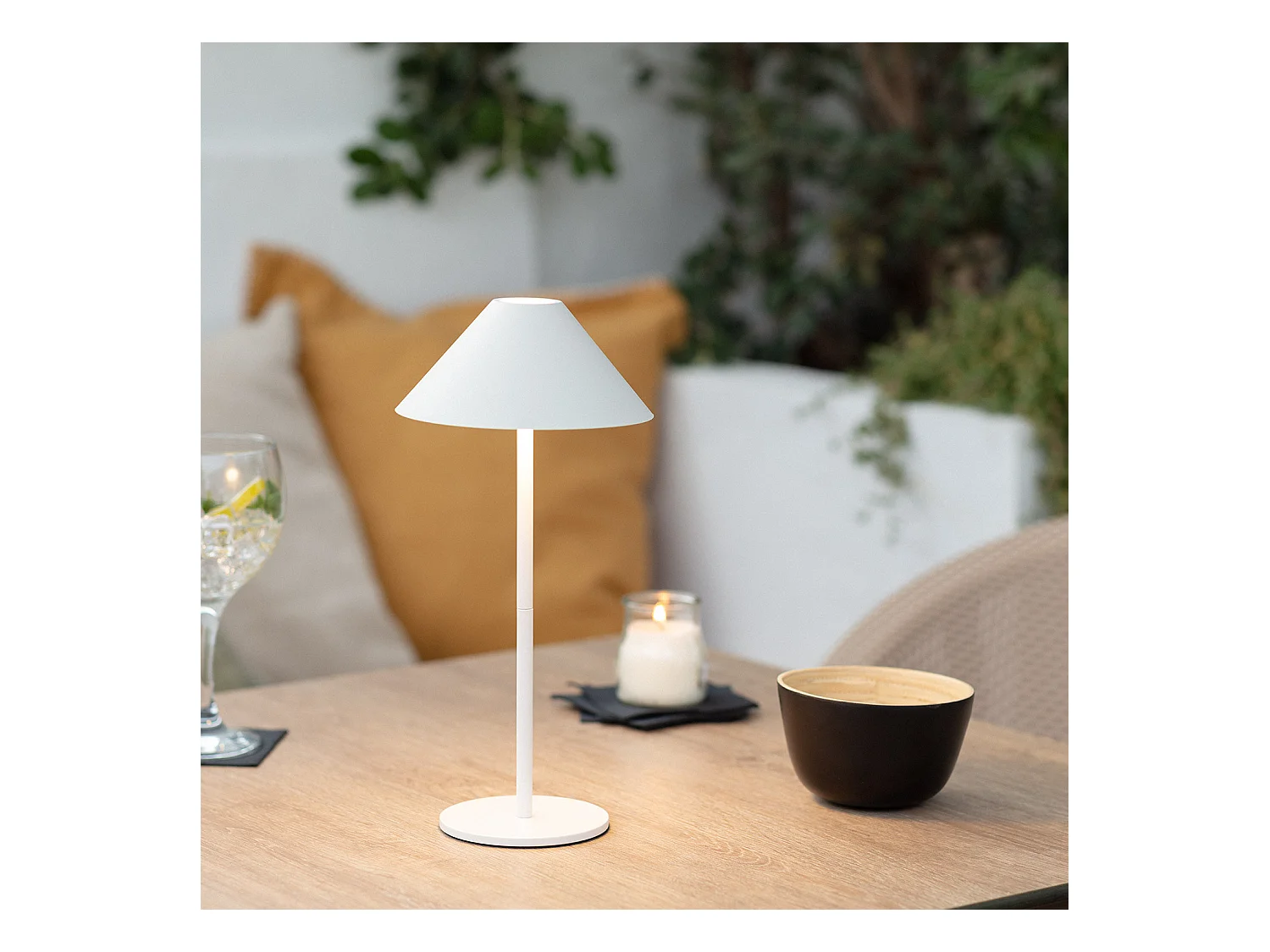 Lampada da Tavolo LED 3W Portatile Kivuli per Esterni con Batteria USB Ricaricabile Bianco