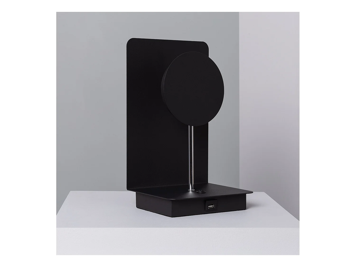 Lámpara de Mesa de Metal Sombong Negro