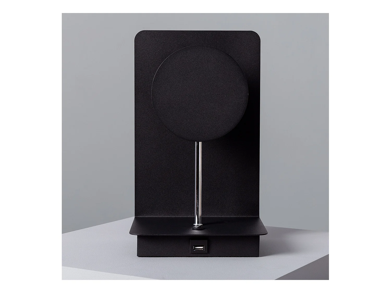 Lámpara de Mesa de Metal Sombong Negro