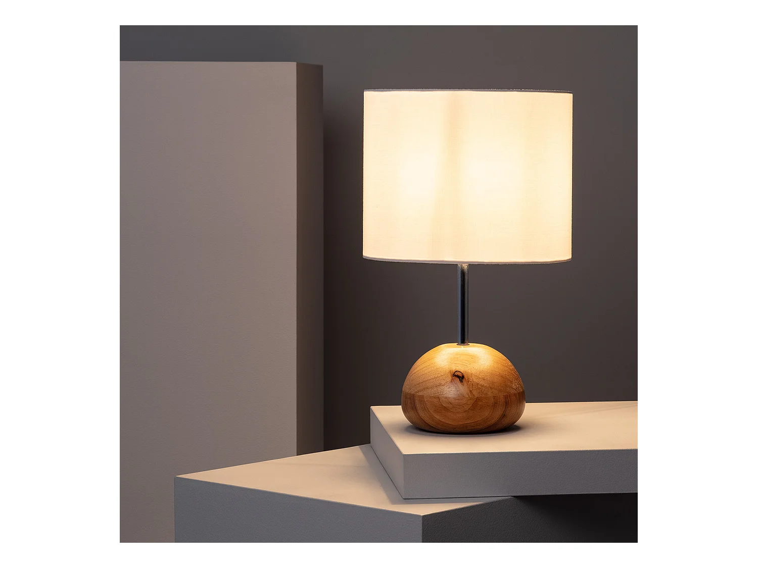 Lámpara de Mesa de Madera Gulbi Natural