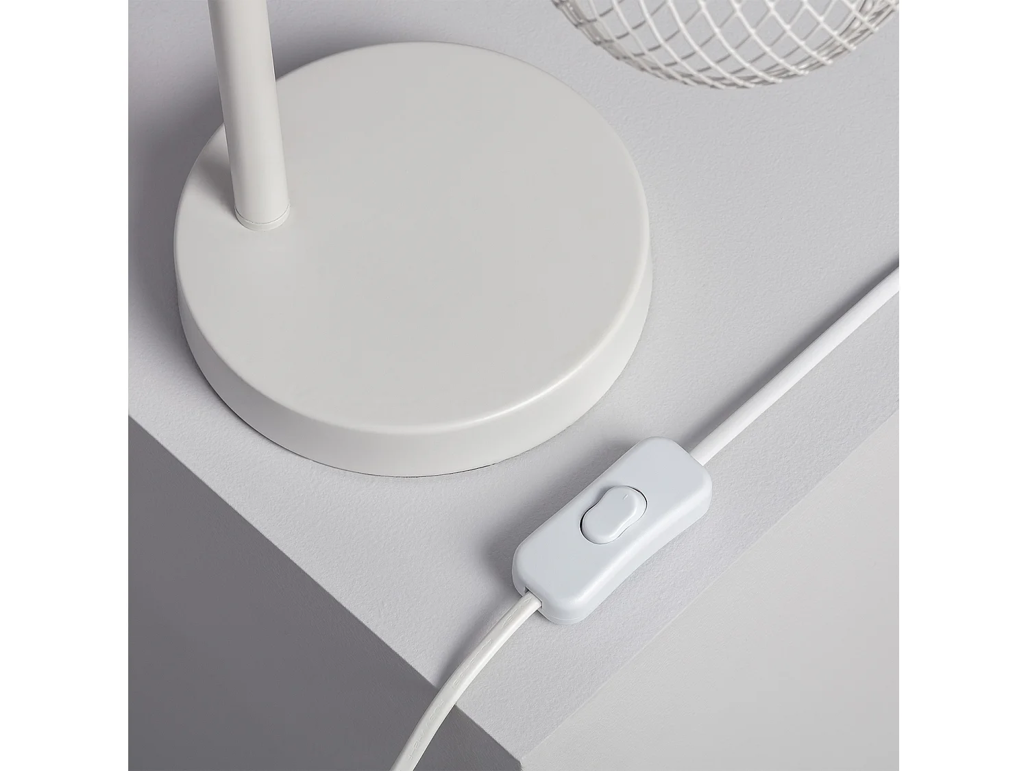 Lampada da Tavolo Metallo e Legno Monah Bianco