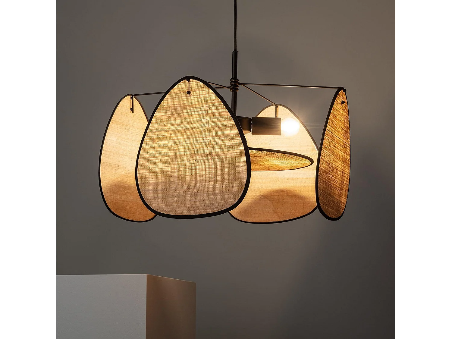 Suspension Métal et Raphia Hades Naturel
