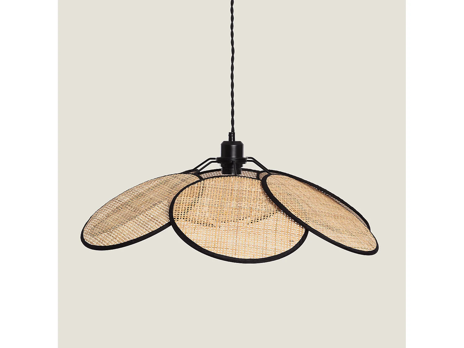 Suspension Rotin Nirvana Noir tressé