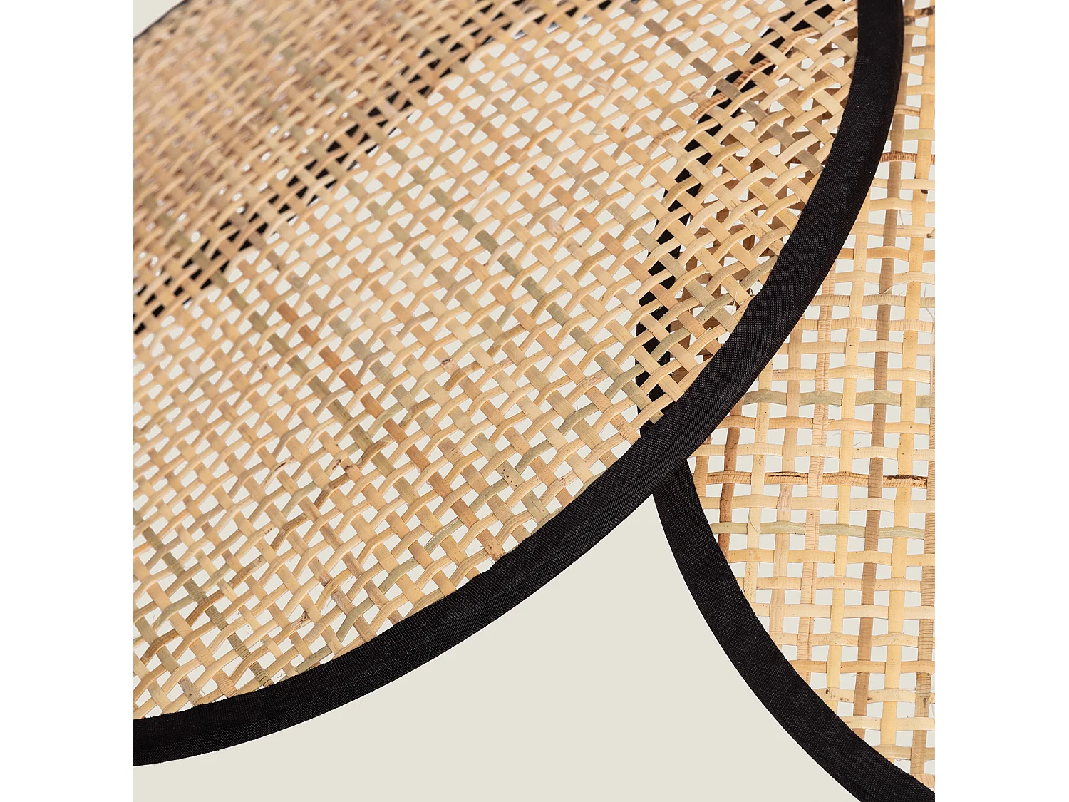 Suspension Rotin Nirvana Noir tressé