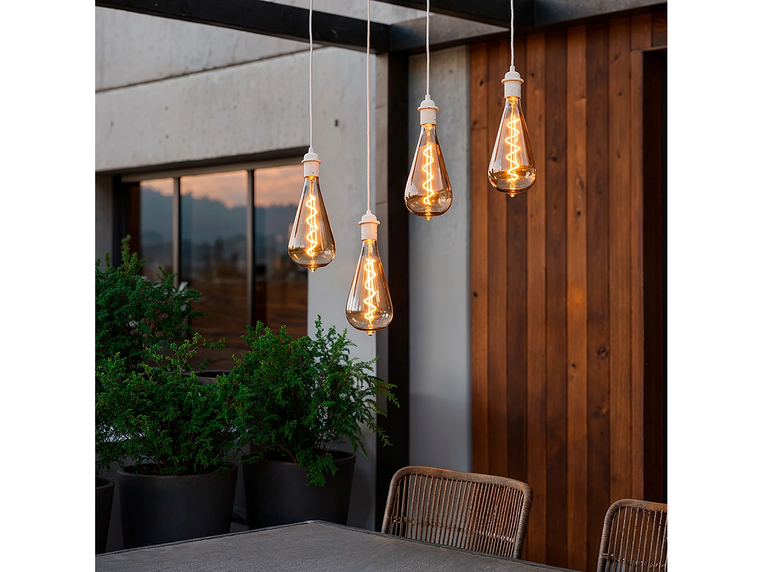 Lampe Suspendue Extérieure avec Câble PVC