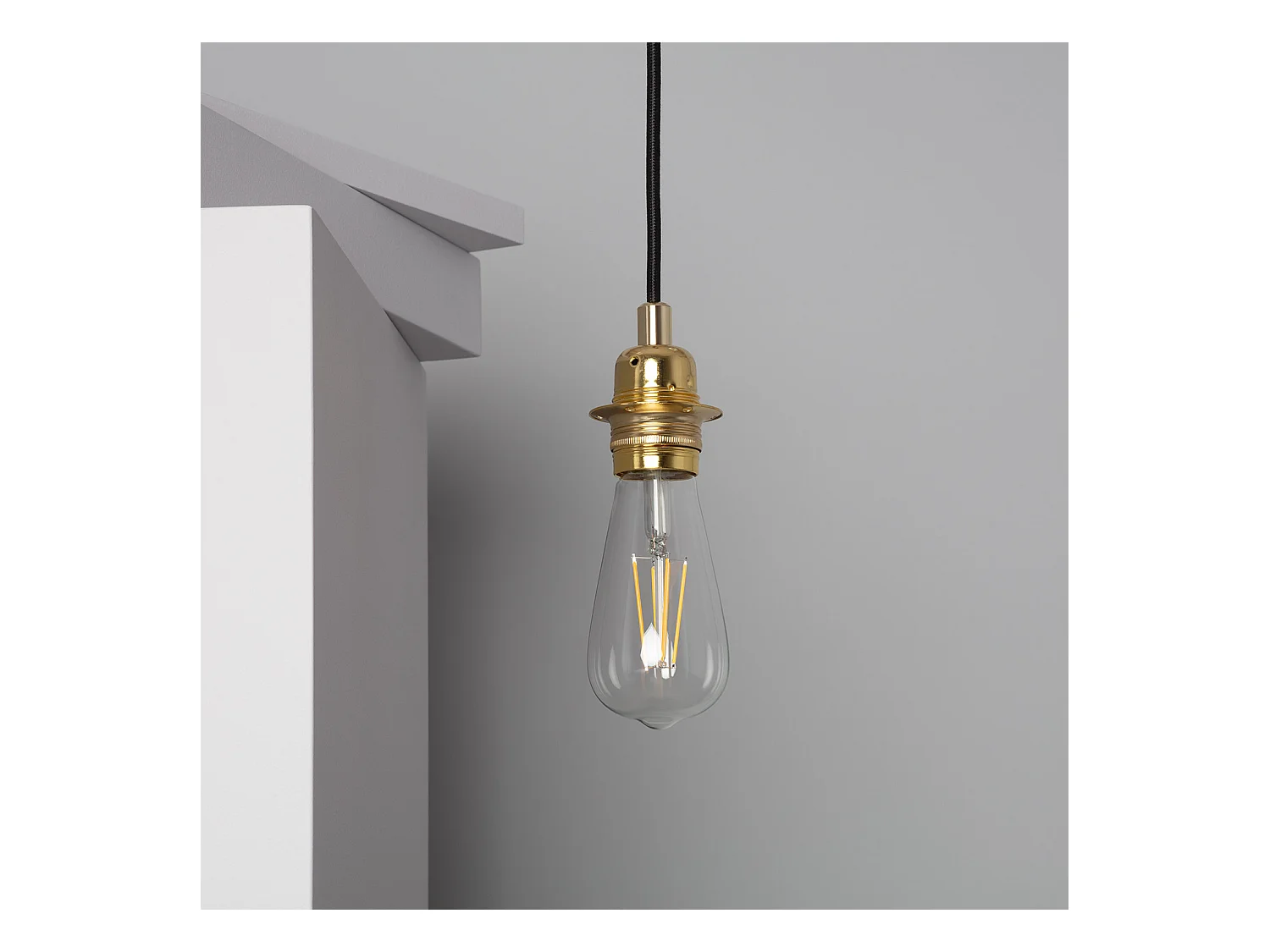 Lampada a Sospensione in Metallo Nhat Oro