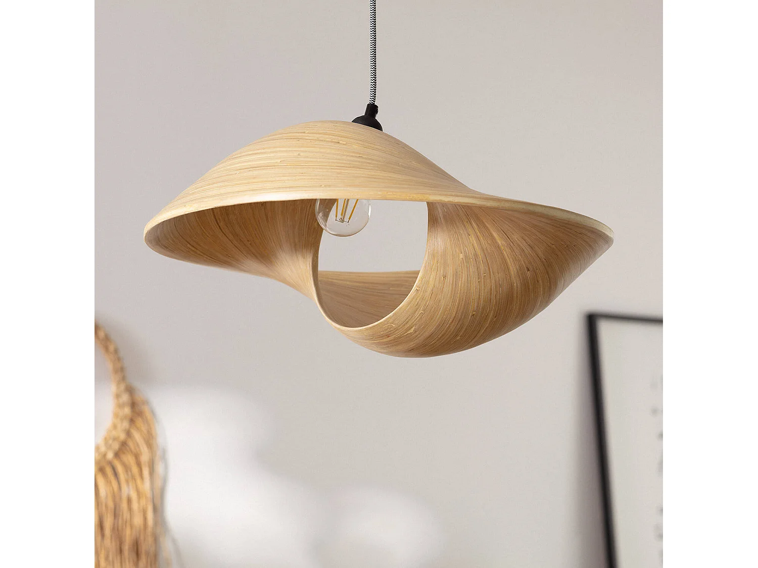 Suspension Bambou Shuka Big Acacia Ø600 mm ILUZZIA Noir/Blanc