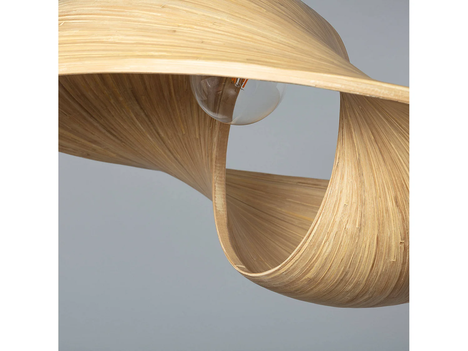 Suspension Bambou Shuka Big Acacia Ø600 mm ILUZZIA Noir/Blanc