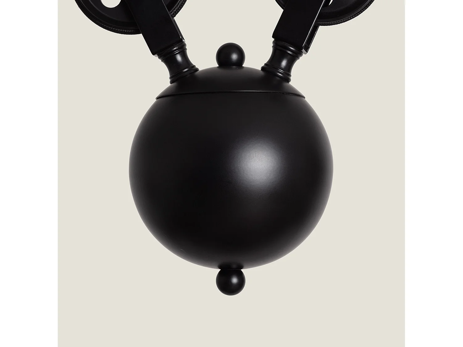 Suspension Métal Pusaka Noir