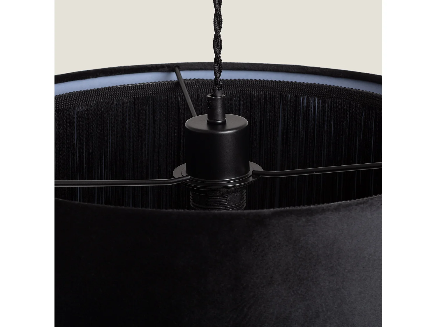 Lámpara Colgante Terciopelo Jurmi Negro