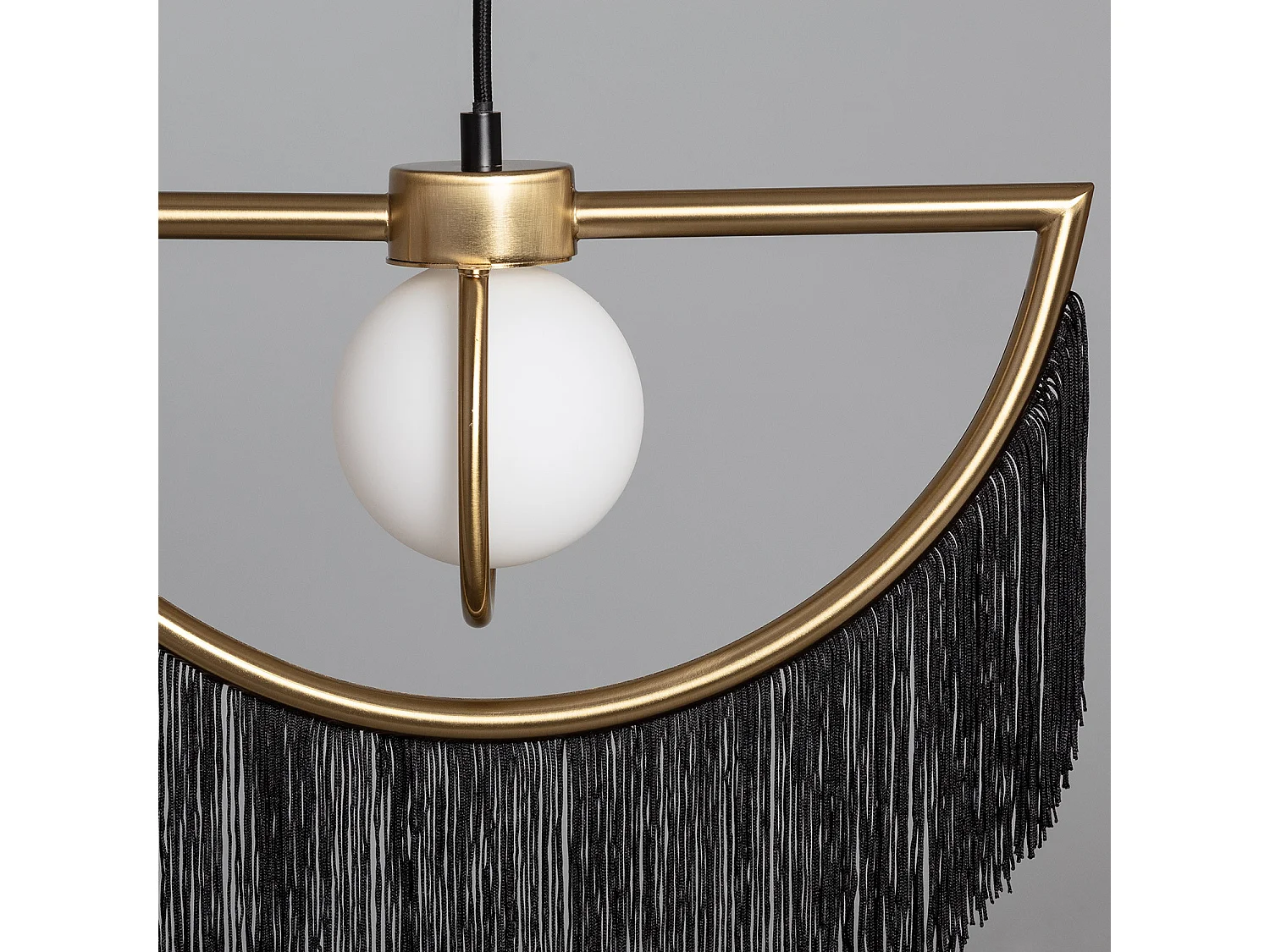 Suspension Métal Dalila avec Franges  Noir