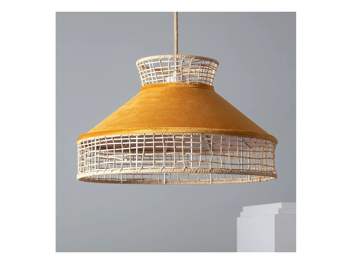 Lámpara Colgante Ratán y Tela Longoria Naranja