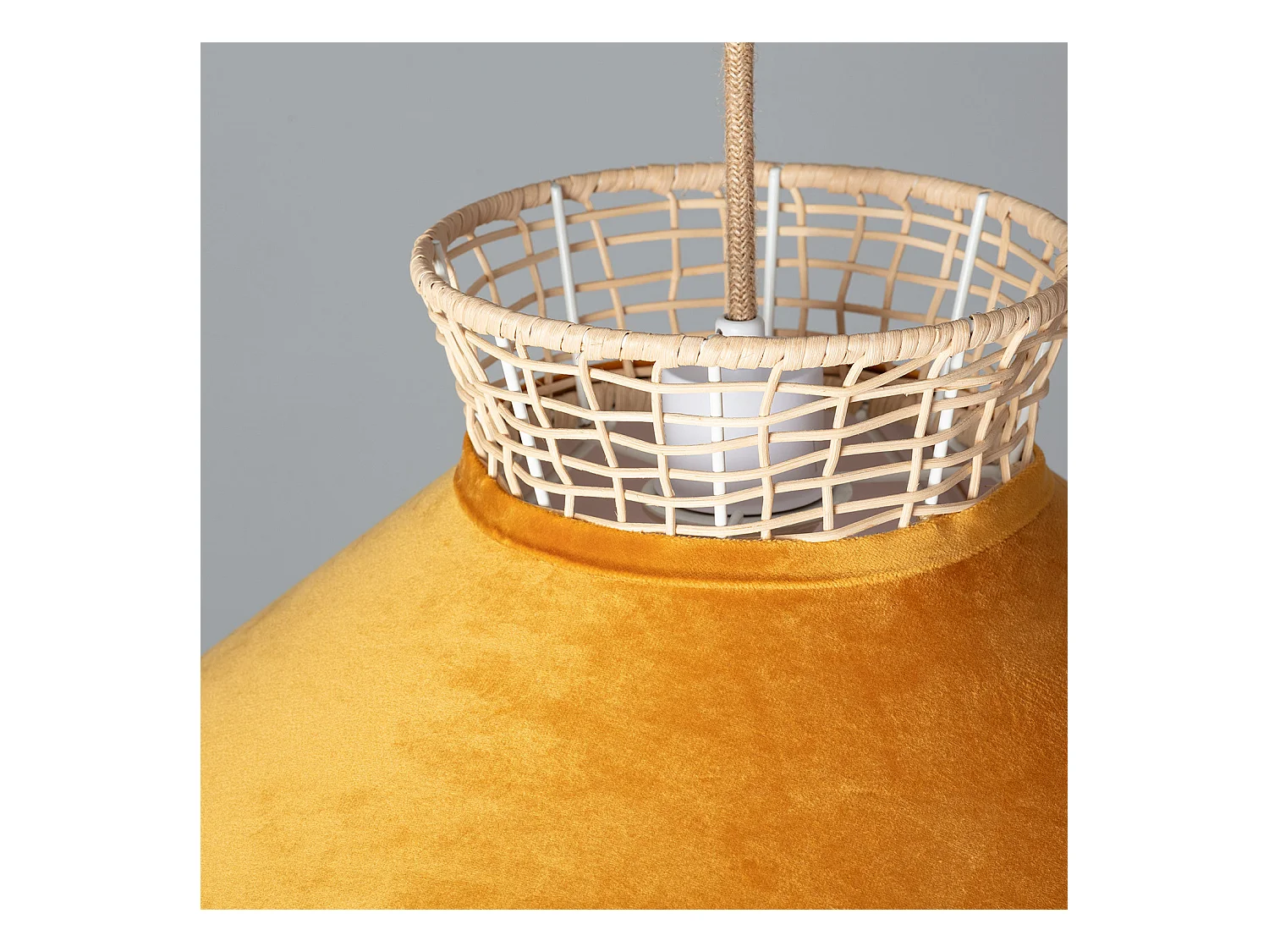 Lámpara Colgante Ratán y Tela Longoria Naranja